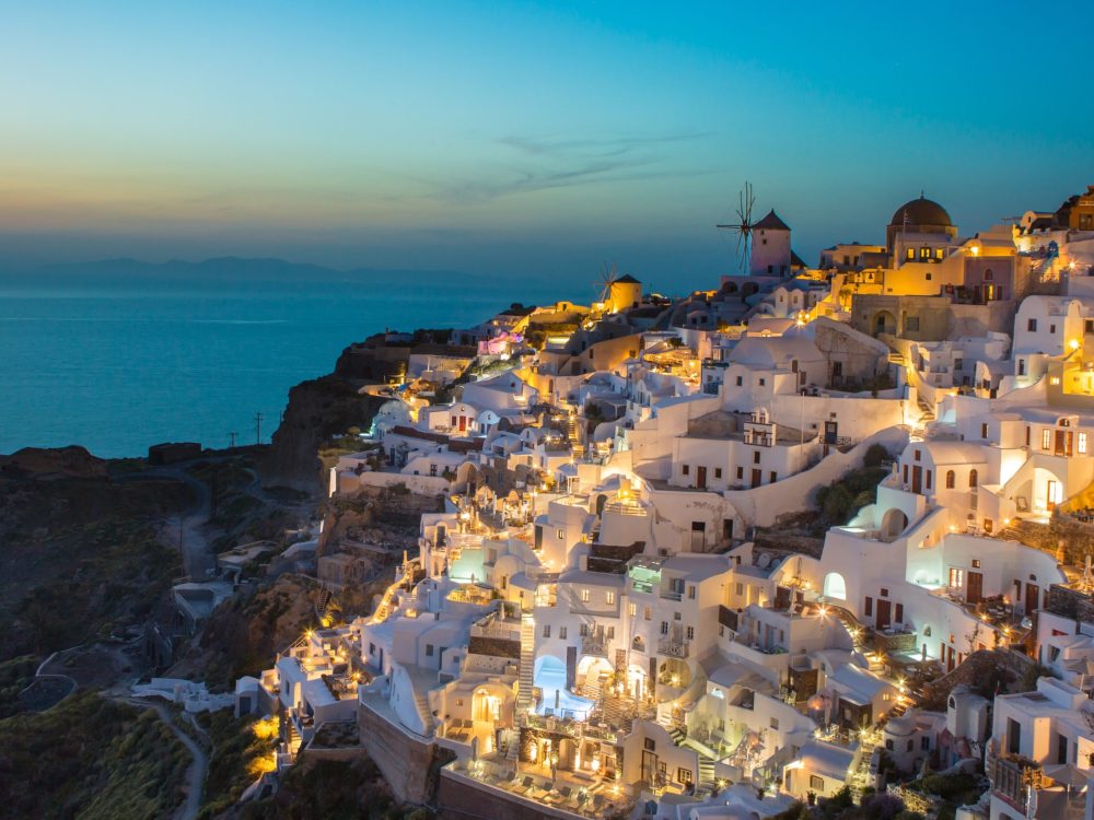 A cityscape tour of the village of Oia on the island of Santorini, Greece.