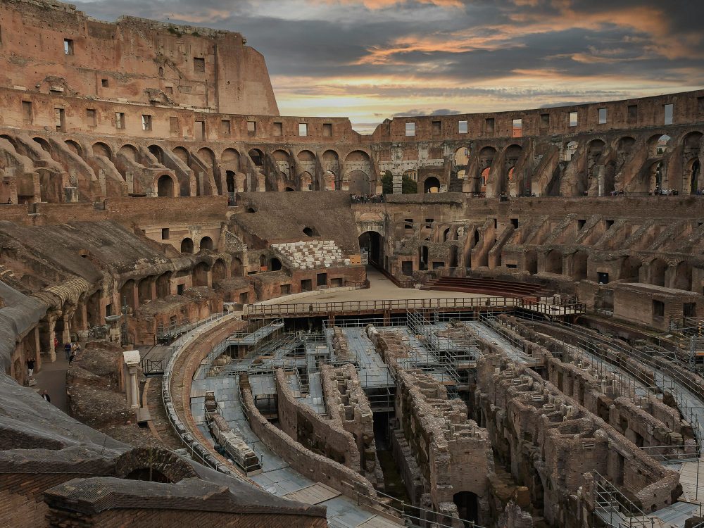 Students Fare Art Architecture Tour Colosseum Interior Rome Italy