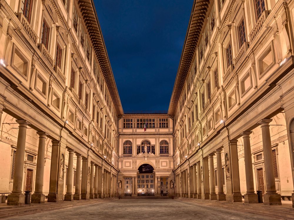 Florence, Tuscany, Italy: the outside of the Uffizi Gallery (Italian: Galleria degli Uffizi), famous art museum which holds a collection of priceless works, especially from the Renaissance period